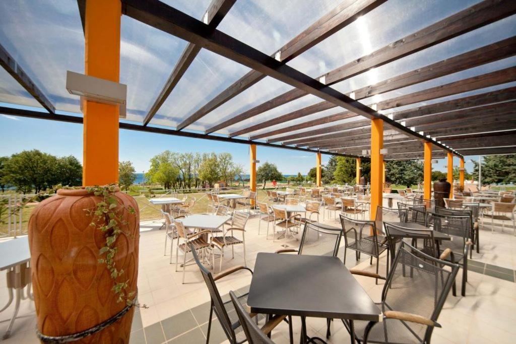 Easyatent Safari Tent Park Умаг Экстерьер фото