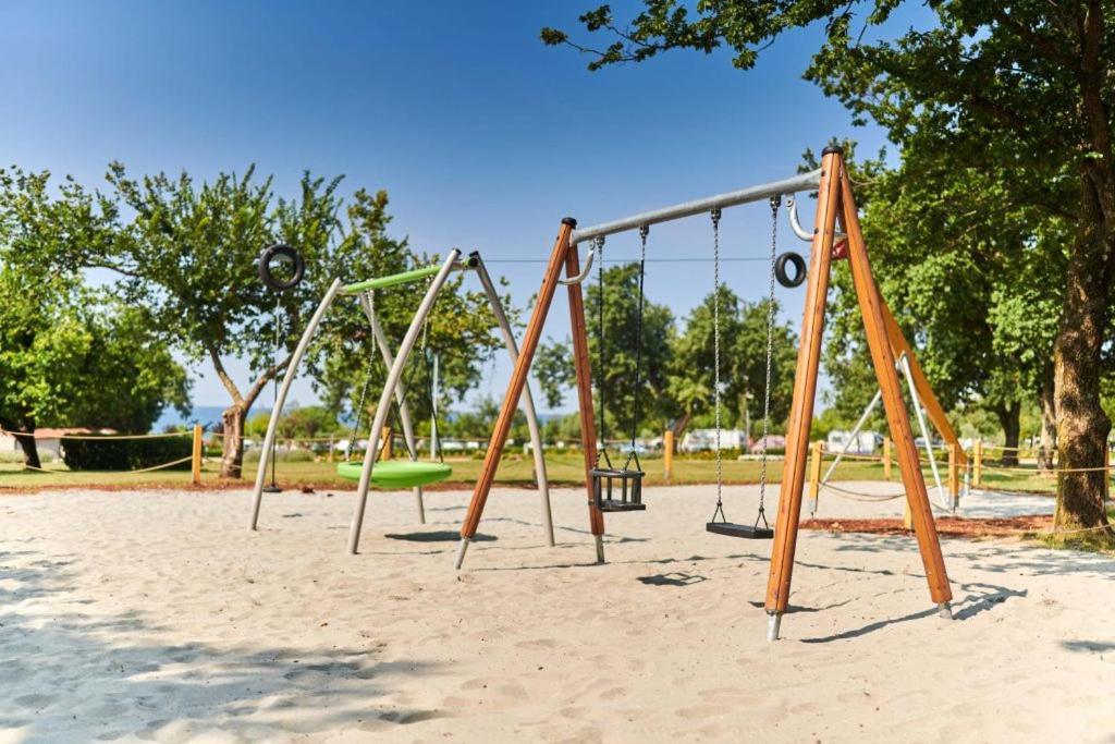 Easyatent Safari Tent Park Умаг Экстерьер фото