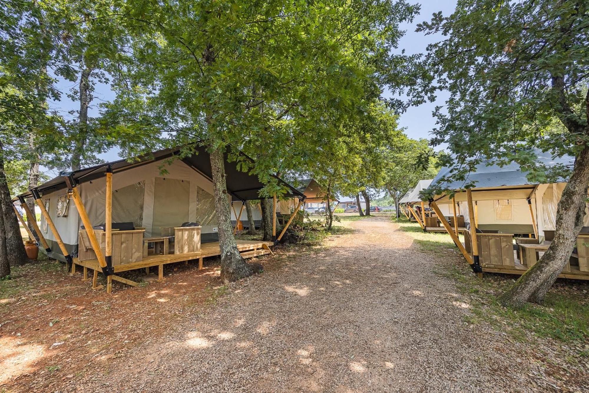 Easyatent Safari Tent Park Умаг Номер фото